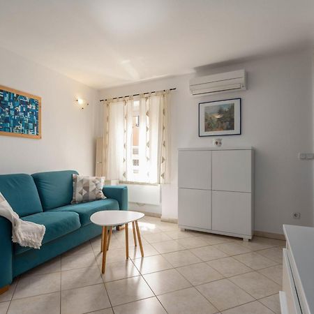 Degrassi Square Apartments (Adults Only) Vrsar Kültér fotó